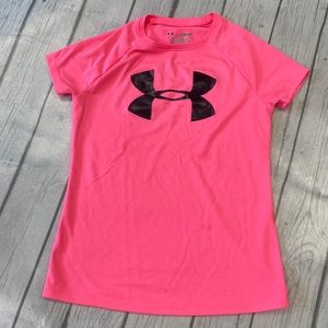 Under Armour T-shirt